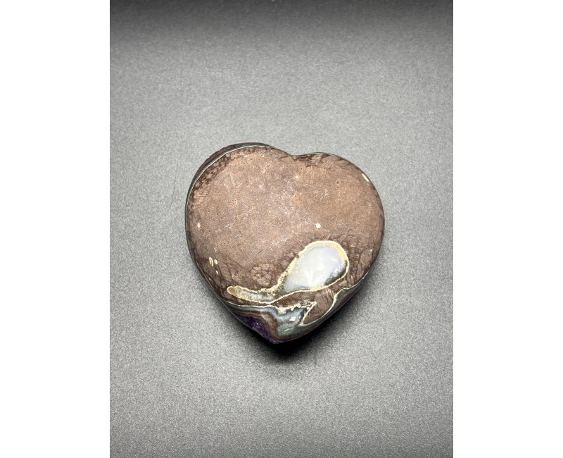 Géode Cœur en Améthyste