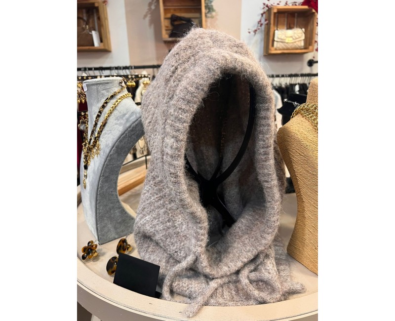 Cagoule en maille côtelée – Cordon de serrage