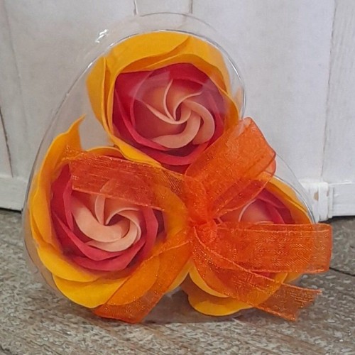 Fleur de savon boite cœur pêche